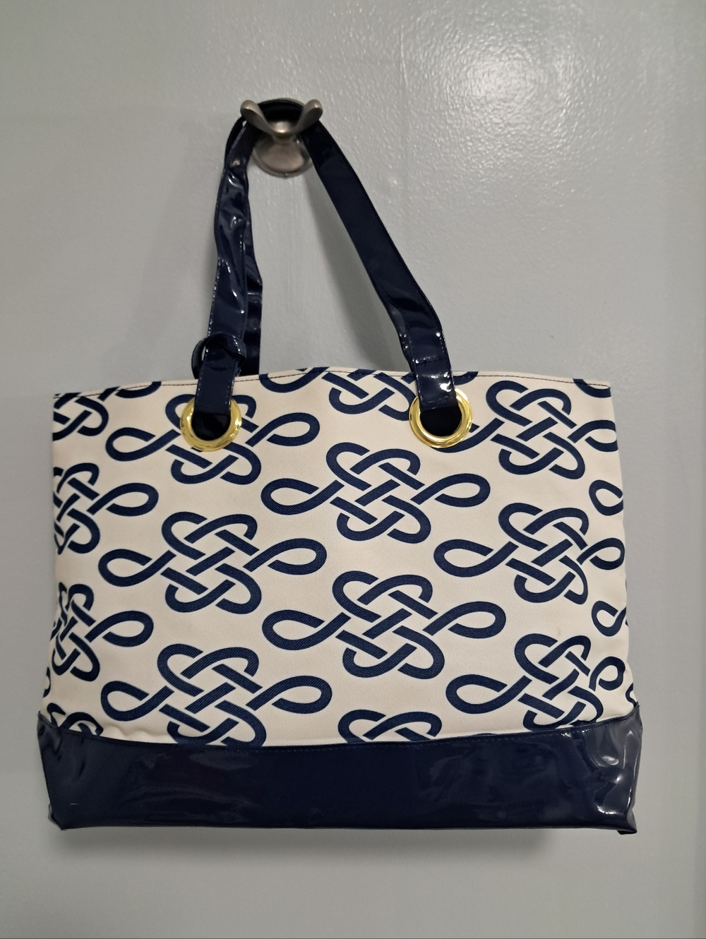 Estee Lauder Navy and White Patterned Tote with Matching Pouch
